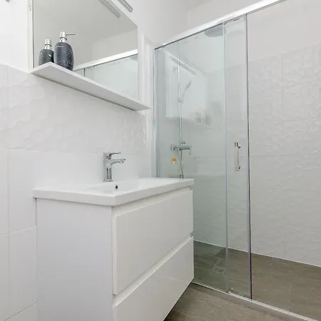 Apartament And Columbo Split